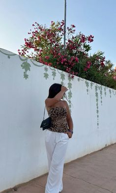 <em><strong>Camila R.</strong></em>